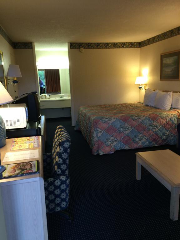 Knights Inn Newport Eksteriør billede